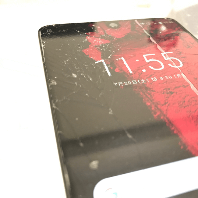 画面崩壊のEssential Phone。修理の方法を模索した。